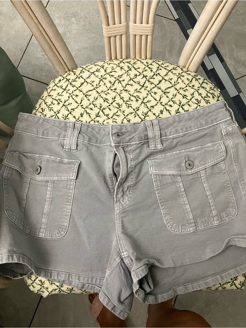 American Eagle Outfitters Light Gray Utility Pocket Shorts